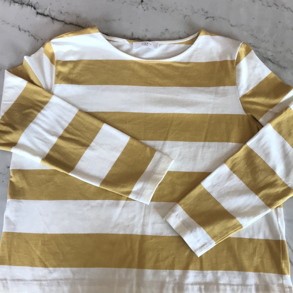 Elodie yellow and white T-shirt.